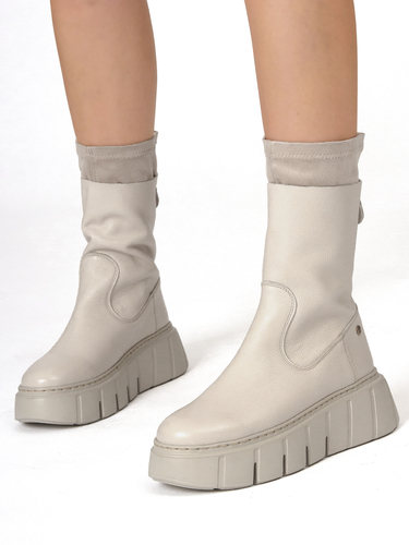 Maciejka Beige Platform Boots