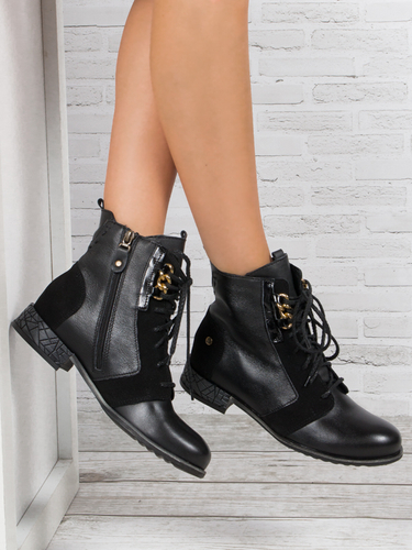 Maciejka Black Lace-Up Boots 05701-01/00-7