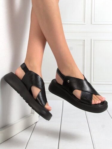 Maciejka Black Sandals 06031-01-00-1