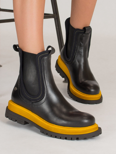 Maciejka Black- Yellow Boots 06199-07/00-7