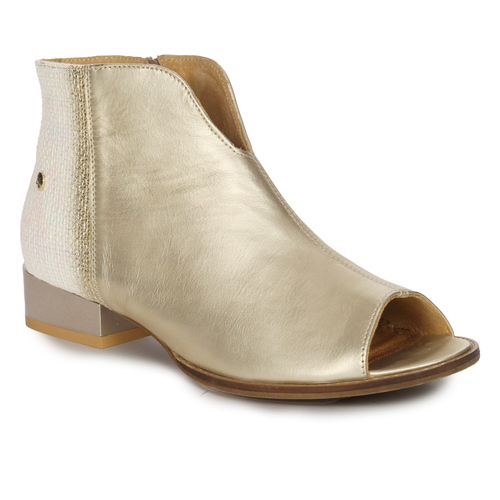 Maciejka Women's leather gold boots