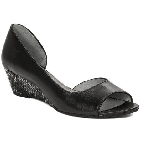 Maciejka 01304-46-00-5 Black Flat Shoes