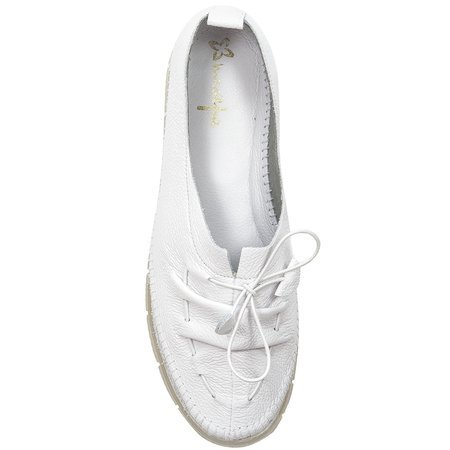 Maciejka 05026-11-00-5 White Shoes