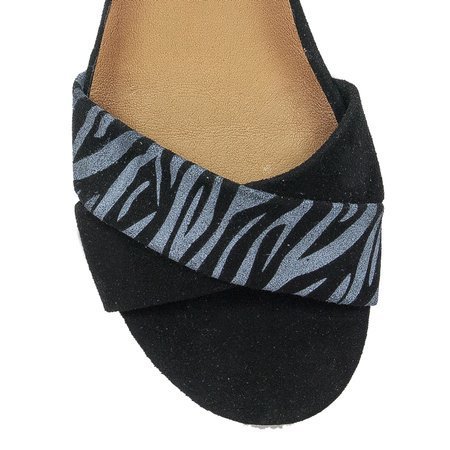 Maciejka 3615A-01-00-5 Black+Zebra Sandals