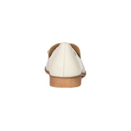 Maciejka Beige Flat Shoes 04883-04/00-5