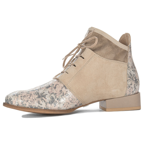 Maciejka Beige + Flowers Lace-up Boots