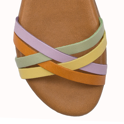 Maciejka Beige leather women's flat sandals