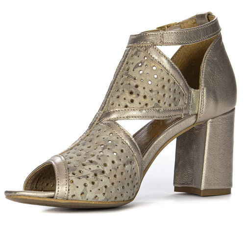 Maciejka Biege + Gold Sandals 06555-04/00-5