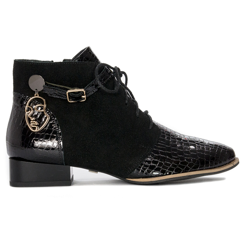 Maciejka Black Leather women's Boots 5743A-20/00-7