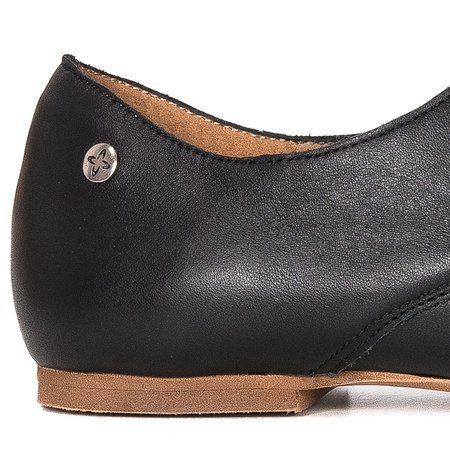 Maciejka Black Low Shoes 04929-20/00-5