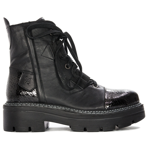 Maciejka Black Platform Boots 05215-01/00-7