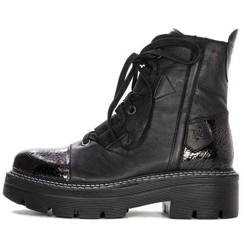 Maciejka Black Platform Boots 05215-01/00-7