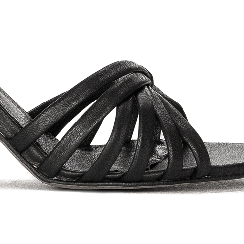 Maciejka Black Sandals 06025-01-00-1