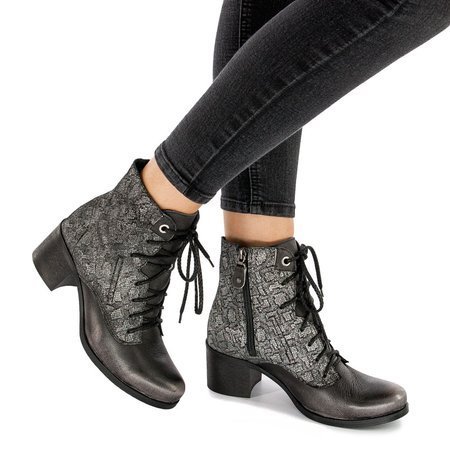 Maciejka Black and Silver Boots 02113-35/00-3