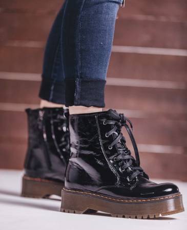 Maciejka Black leather women's Boots