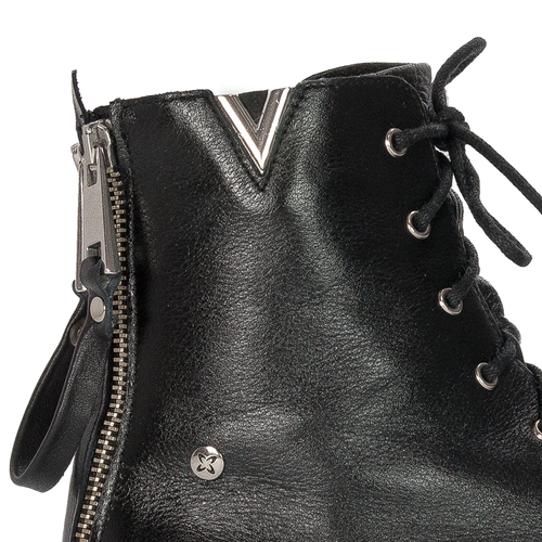 Maciejka Black women's Boots 05723-01/00-8