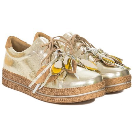 Maciejka Gold Flat Shoes 04550-25/00-5