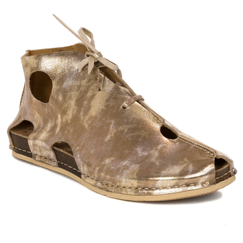 Maciejka Gold Leather Low shoes