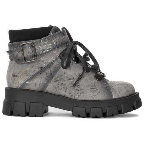 Maciejka Grey Boots 05127-03/00-7