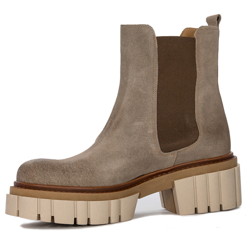 Maciejka Light Brown Boots 05312-14/00-6