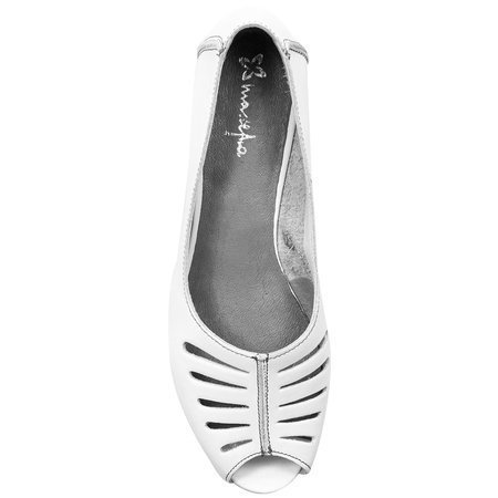 Maciejka White Flat Shoes 03497-59/00-6
