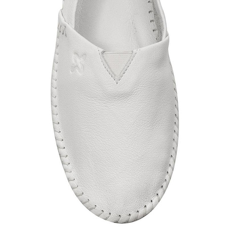 Maciejka White Flat Shoes