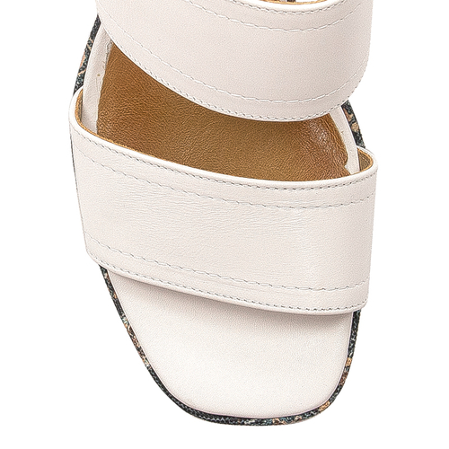 Maciejka White Sandals 06051-11-00-5