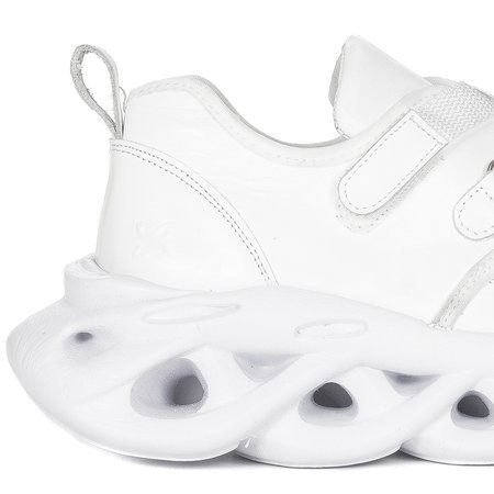Maciejka White Sneakers 04978-11/00-5