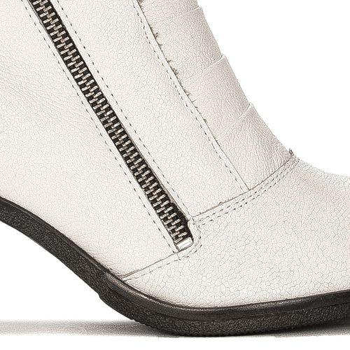 Maciejka White Women's Boots 05647-11/00-3