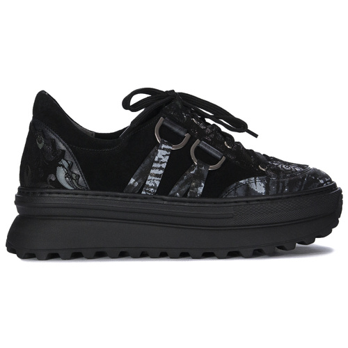 Maciejka Woman's Black Leather Sneakers