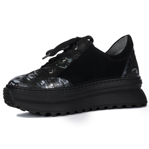 Maciejka Woman's Black Leather Sneakers