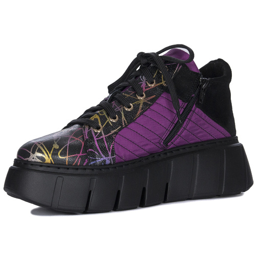 Maciejka Woman's Fuxia Sneakers