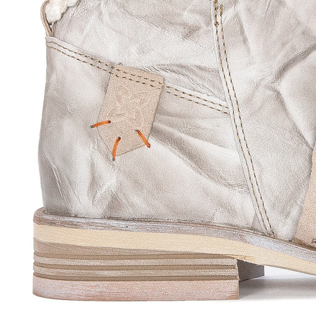 Maciejka Women's Beige Boots