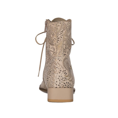 Maciejka Women's Beige & Gold Lace-up Boots