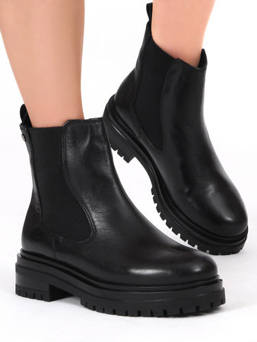 Maciejka Women's Leather Black Boots