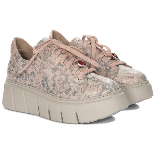 Maciejka Women's Nude Flowers Half Shoes