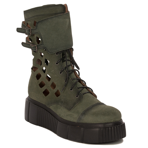 Maciejka Women's ankle boots,green leather suede on platform