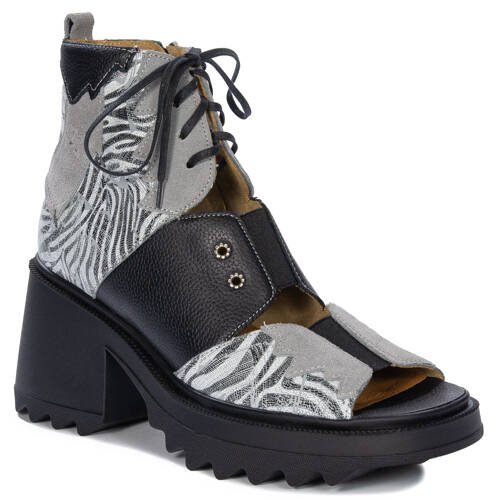 Maciejka Women's ankle boots grey leather on platform 05321-03