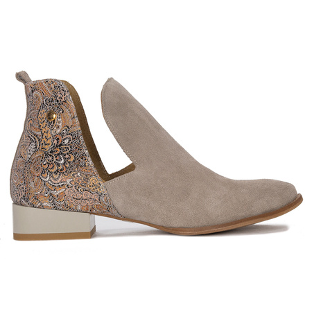 Maciejka Women's beige leather boots