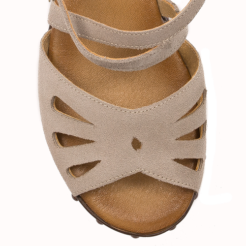 Maciejka Women's sandals in natural velor leather ciemny beige