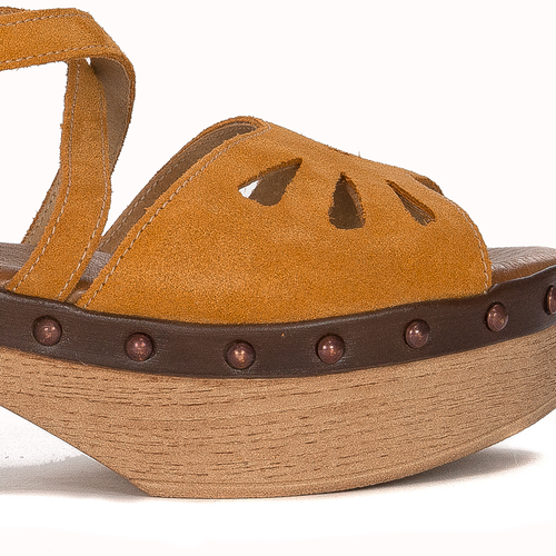 Maciejka Women's sandals natural velor leather mustard
