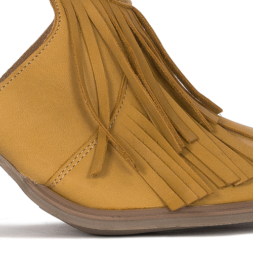 Maciejka Women's shoes natural leather yellow 05807-07/00-5