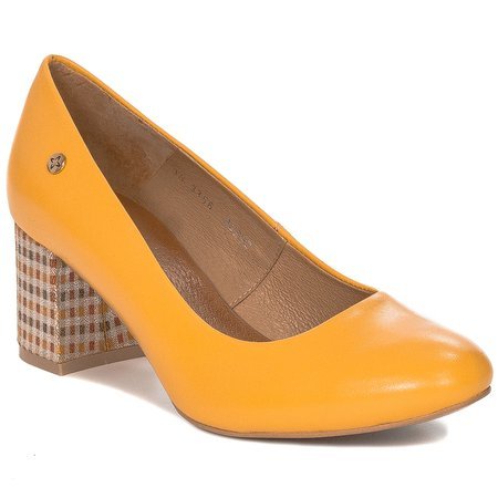 Maciejka Yellow Pumps 03356-07/00-1