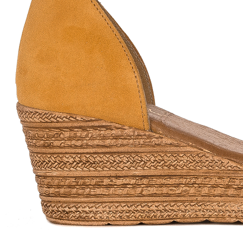 Maciejka Yellow Sandals 04565-43/00-5