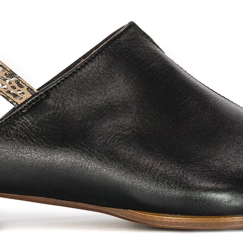 Maciejka women's Black leather Sandals