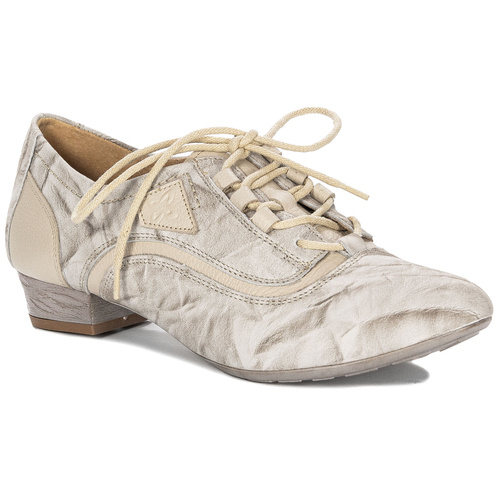 Woman's Beige Leather Shoes