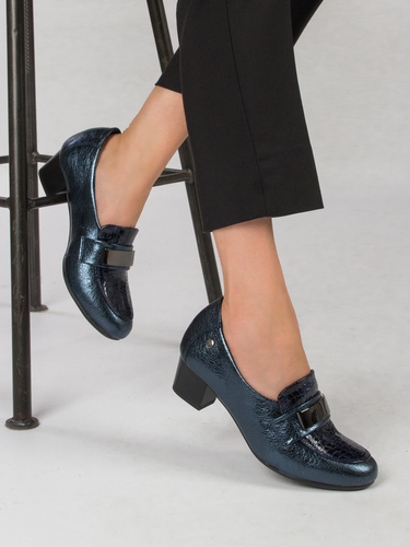 Woman's Pumps Navy Leather 0628517-00-7