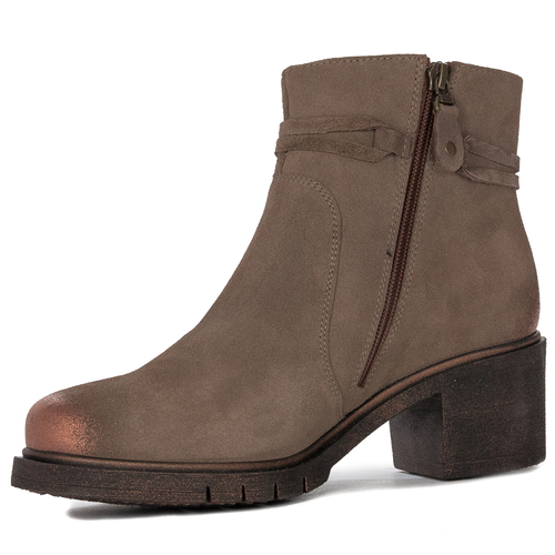 Maciejka 05720-14/00-3 Light Brown women's Boots