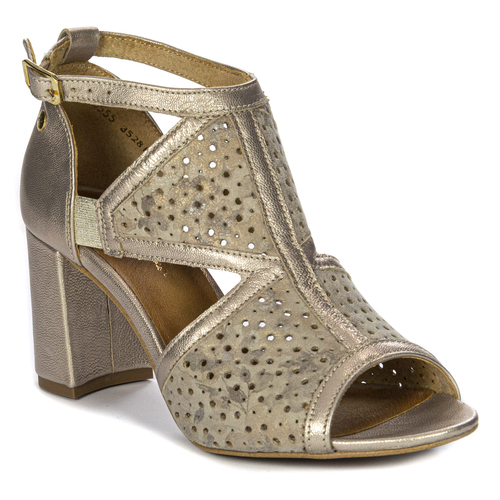 Maciejka Biege + Gold Sandals 06555-04/00-5