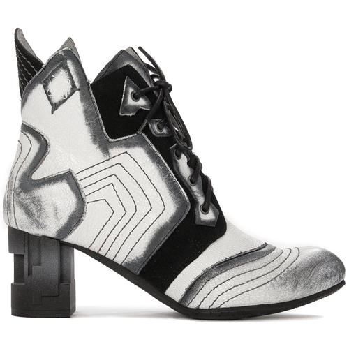 Maciejka Black and White Boots 03194-11/00-5